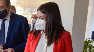 Andalucía y Cruz Roja acuerdan «ayudas puntuales» de 150 euros a familias con pobreza energética