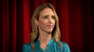 El PP jalea a los diputados de UPN mientras 'crucifica' a Álvarez de Toledo