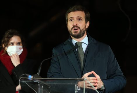 Ni con Ayuso ni con Casado
