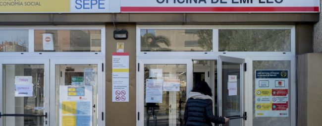 El paro aumentó en enero en 17.173 personas, todas ellas mujeres