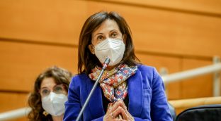 Robles dice que el despliegue de tropas rusas «viola» la legalidad internacional