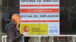 Enero cierra con la menor alza de paro en este mes desde 1998