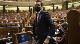 Casado pacta con los barones seguir hasta abril a cambio de no presentarse al congreso