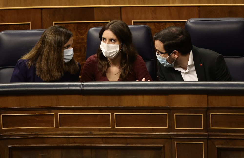 Podemos admite que faltan pruebas para acusar a Díaz Ayuso y que sale «reforzada»