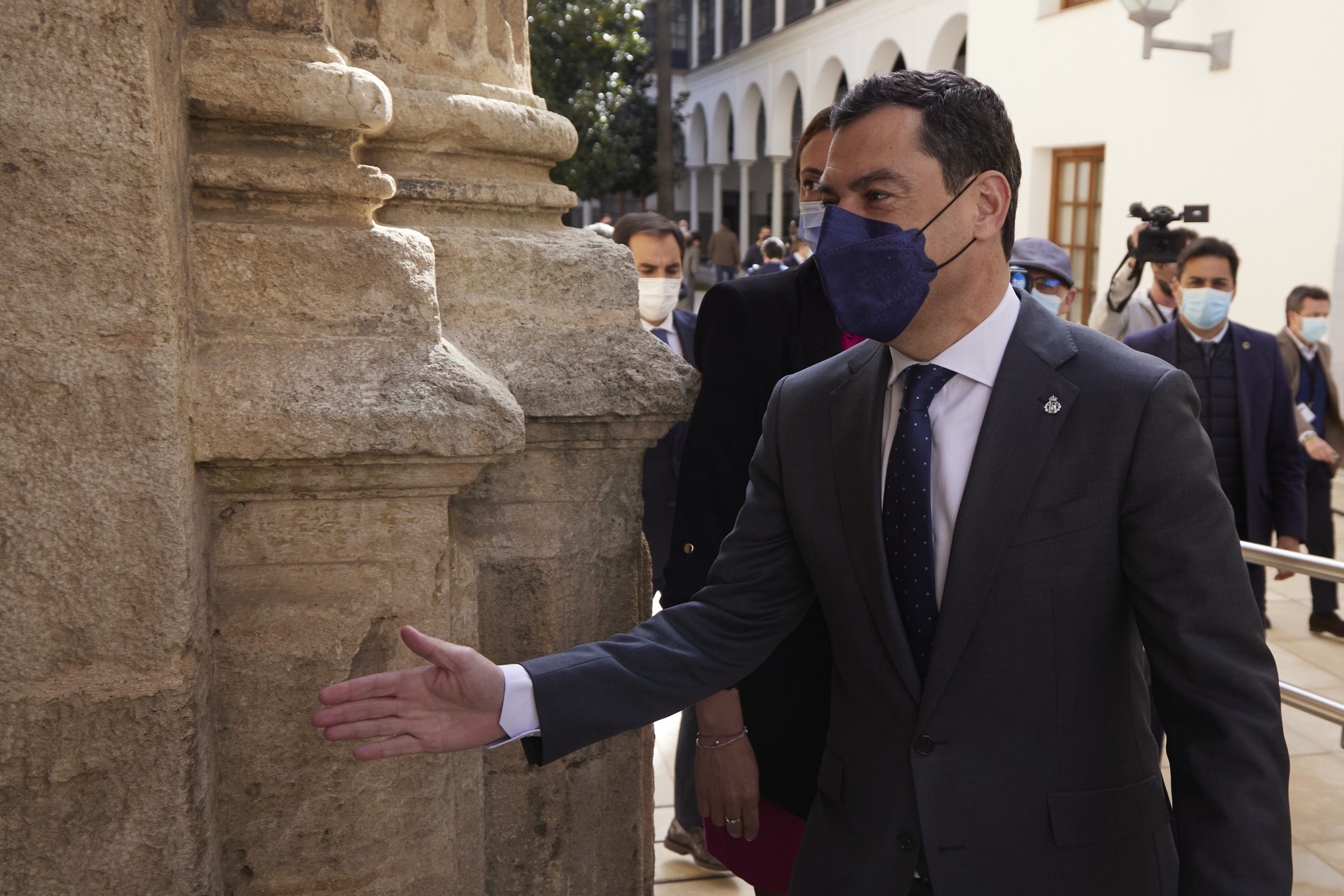 Moreno pide «generosidad» para resolver la crisis