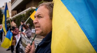 La sociedad ucraniana protesta para pedir el «fin de la guerra»