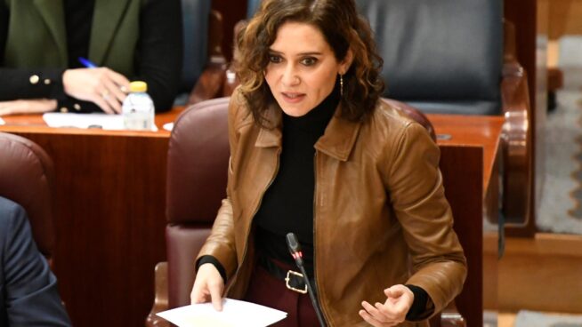 Ayuso insinúa que si el voto erróneo hubiera sido de Bildu, Batet habría reunido la Mesa