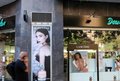 Douglas cerrará 136 tiendas en España, casi el 70%, con un impacto máximo de 1.000 empleos