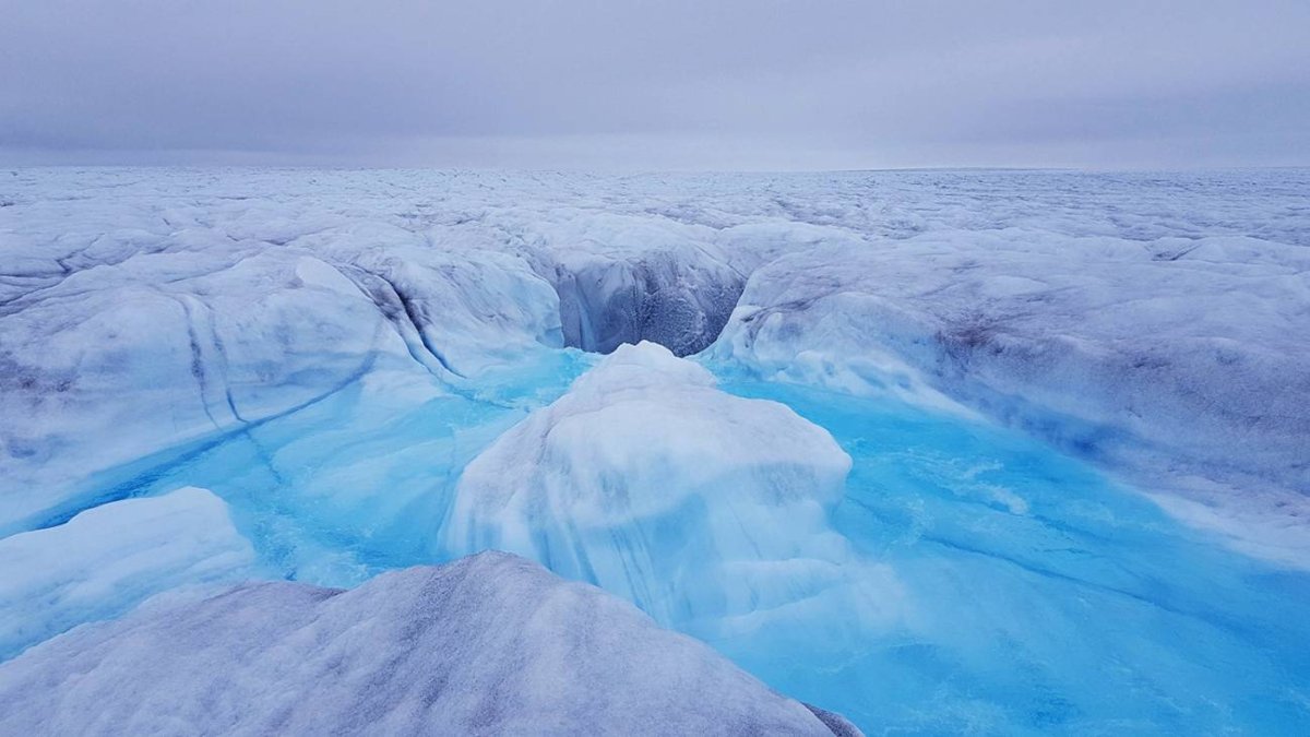 El drenaje por el deshielo convierte la capa helada de Groenlandia en la mayor ‘presa’ del mundo