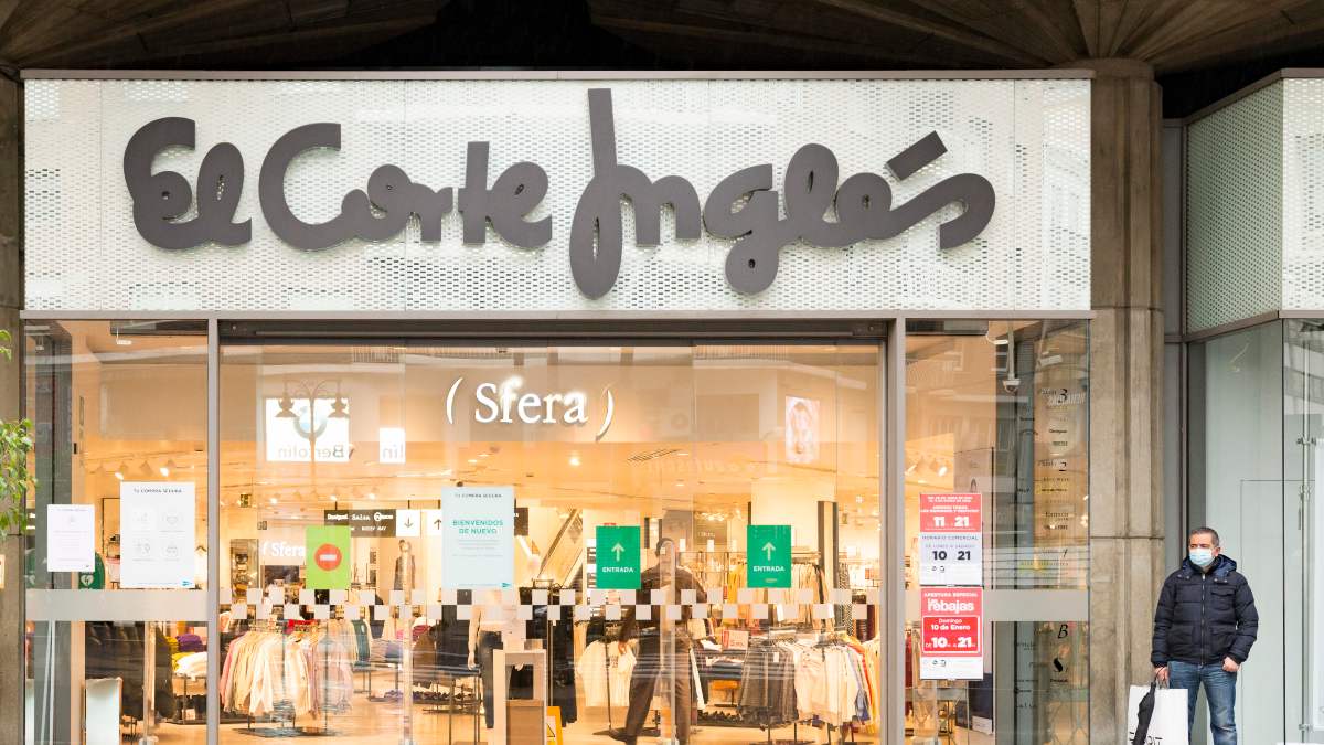 El Corte Inglés negociará un nuevo convenio con subidas salariales de dos dígitos