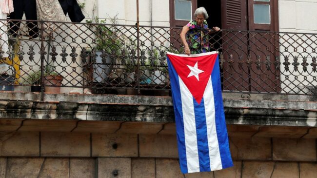 Cuba mantiene el veto a periodistas españoles tras arrebatarles su acreditación el pasado noviembre