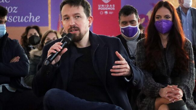 (VÍDEO) Iglesias lo vuelve a hacer: critica a Adanero y Sayas por saltarse la disciplina de voto cuando aplaudió idéntico gesto en el PSOE