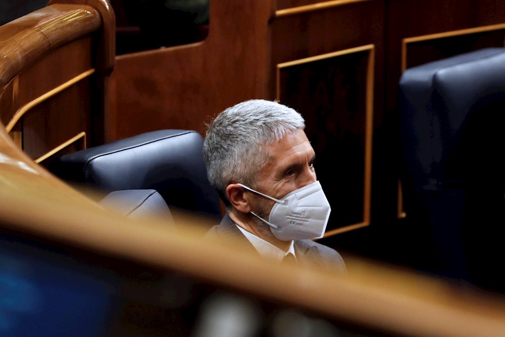 Interior esgrime una norma antiterrorista para ocultar los polémicos informes sobre los bulos en pandemia