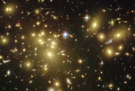 ¿Qué está pasando con la materia oscura del Universo?