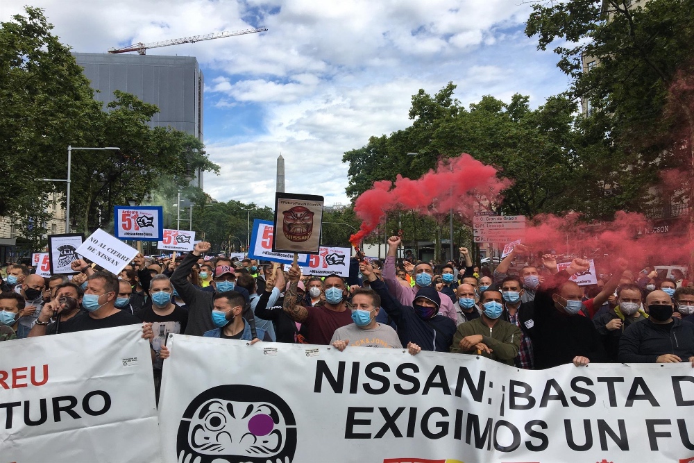 La familia Villabona estudia derribar la planta de Nissan en Sant Andreu para sacarla en alquiler