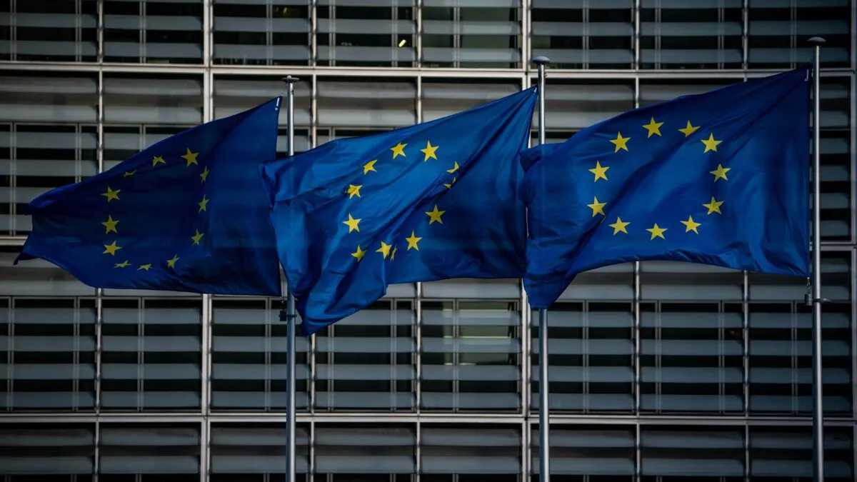 La UE aconseja a su personal diplomático no esencial abandonar Ucrania