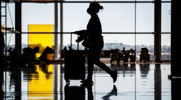 España permite los viajes no esenciales de extracomunitarios en posesión de un certificado de recuperación de la covid