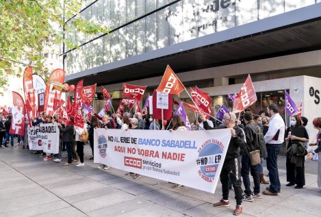 Los trabajadores afectados por despidos colectivos se disparan un 72,3% en 2021