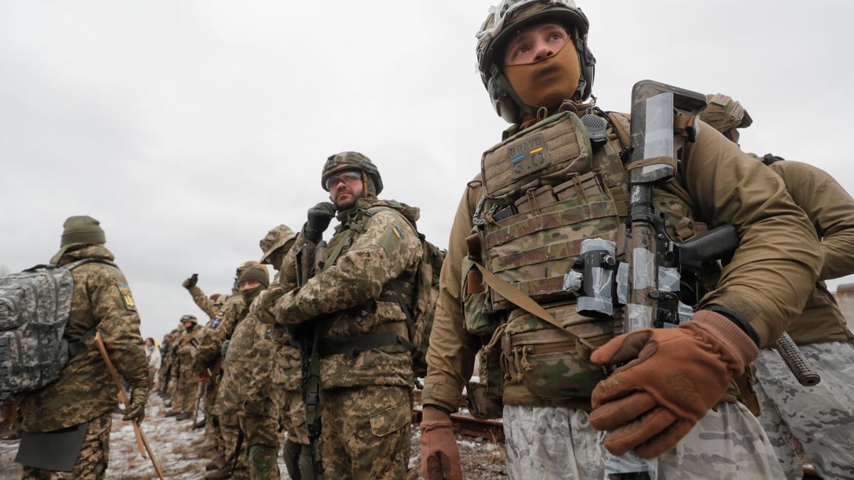 Soldados ucranianos mueren como héroes tras desafiar a un buque de guerra ruso: «Que os jodan»