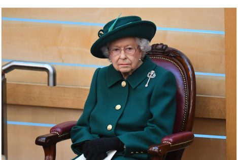 La reina Isabel II celebra sus 70 años en el trono con una decisión sobre Harry y Meghan