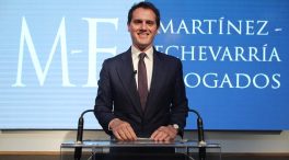 La polémica salida de Rivera del bufete complica su fichaje por el PP