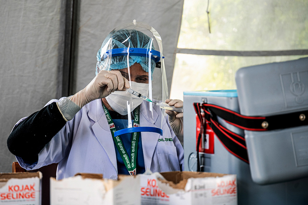 España alcanza los 50 millones de donaciones de vacunas a la alianza Covax