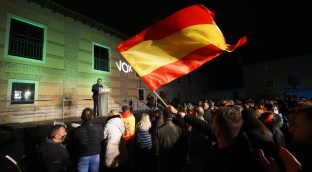 Vox exige la vicepresidencia en Castilla y León y obliga a Casado a modificar su estrategia 