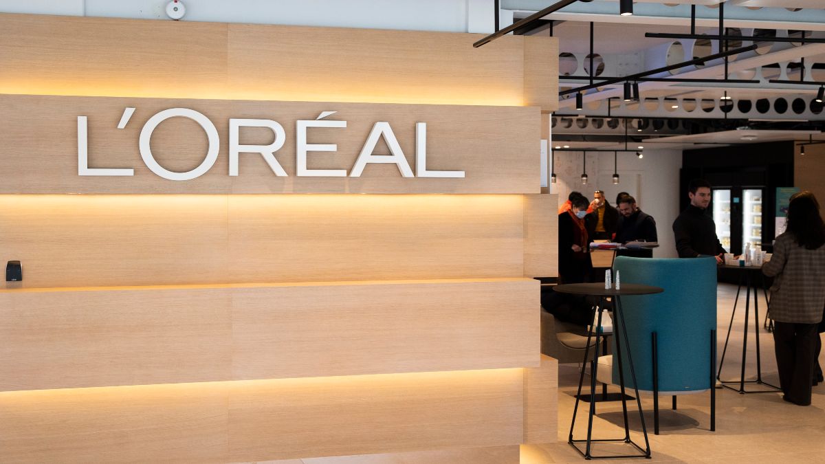 La cosmética llega al metaverso: L’Oreal registra marcas para crear productos virtuales