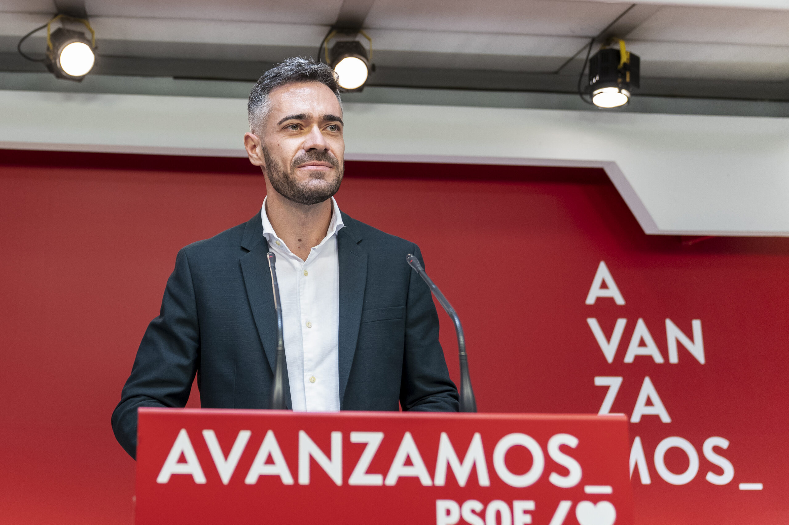 El PSOE pide la dimisión de Espinosa de los Monteros