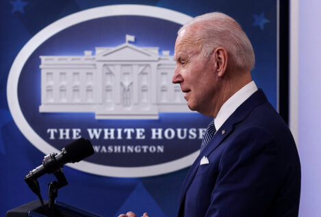 Biden prohibe las importaciones de petróleo ruso: «Es un paso para infligir aún más daño a Putin»