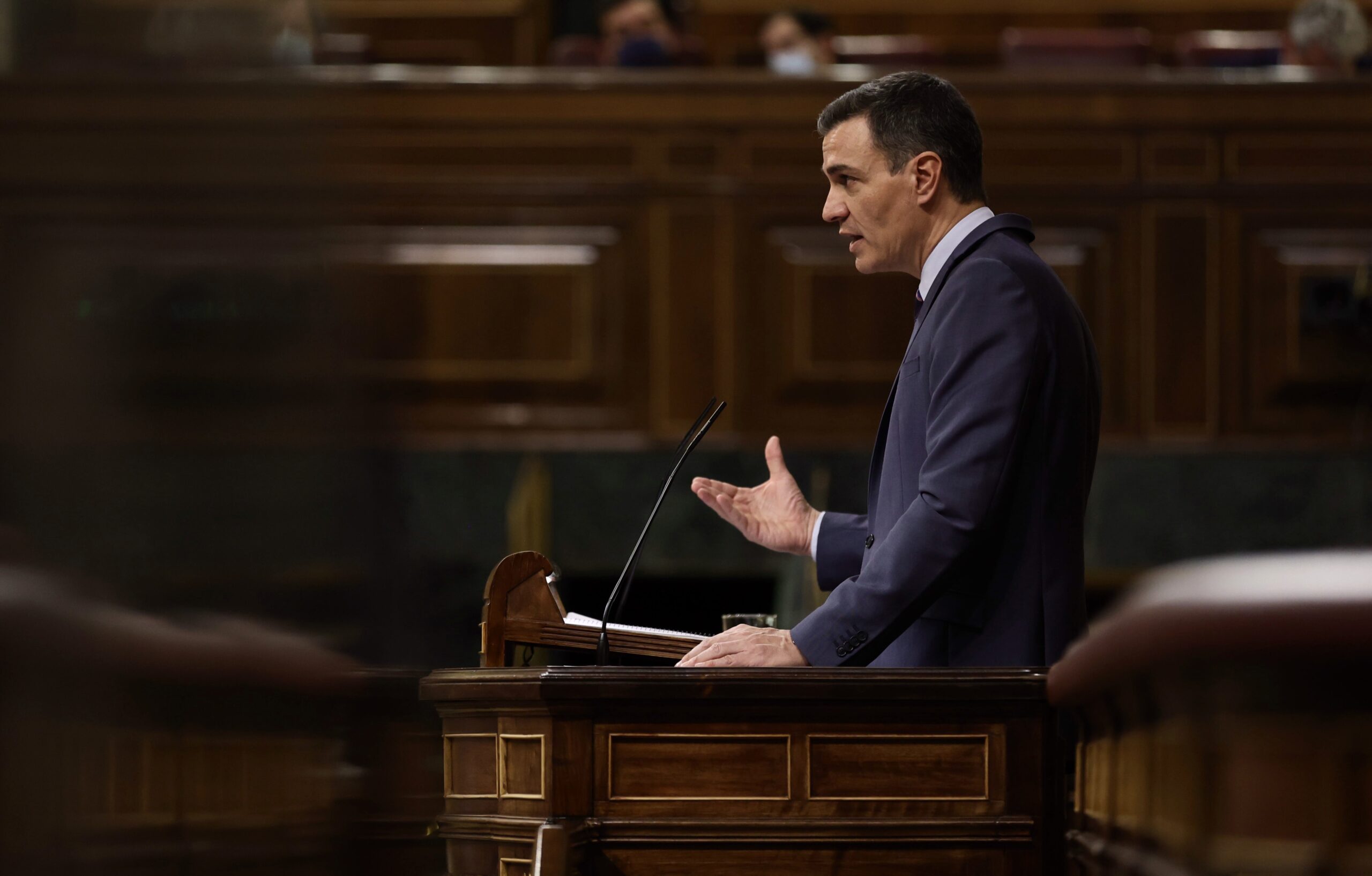 Sánchez: «El Gobierno no se forra con los impuestos»