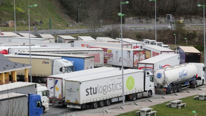 La Asociación de supermercados pide que «cesen las acciones violentas»