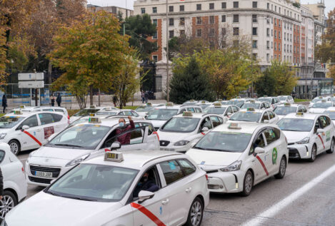 La 'app' de taxis Free Now alerta de los cambios perjudiciales en la ley catalana del taxi