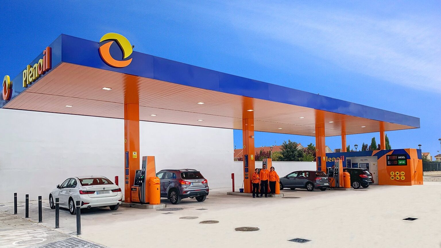 Las gasolineras ‘low cost’ alertan de que el descuento de 20 céntimos «asfixiará» al sector