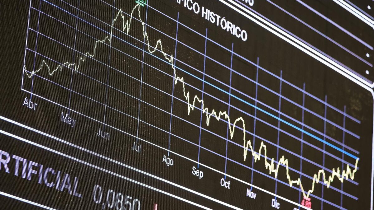 El Ibex 35 repunta un 3% por el avance de las negociaciones entre Ucrania y Rusia