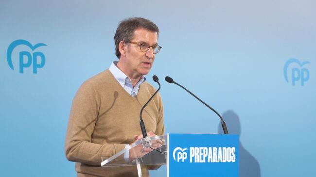 Feijóo firma su renuncia como presidente del PPdeG para ponerse «a disposición de España»