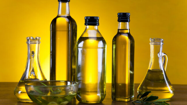 Alternativas sanas al aceite de girasol (y otros aceites que no debes utilizar para cocinar)