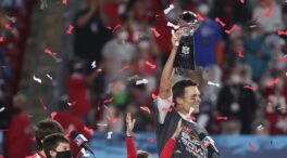 Tom Brady, ganador de siete anillos de la NFL, anuncia su retirada «para siempre»