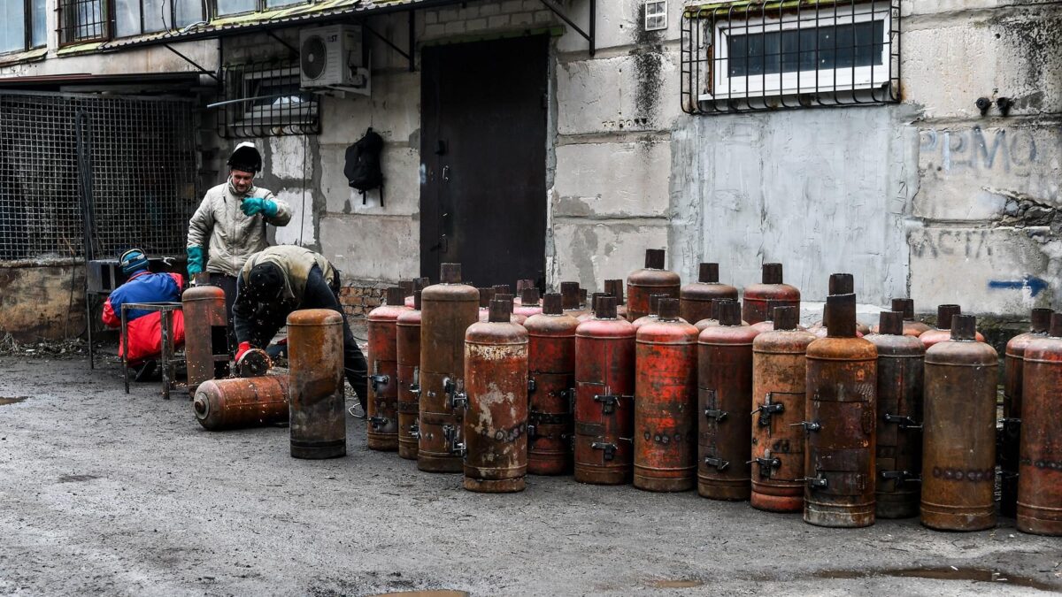 Las Fuerzas Armadas ucranianas confirman la extinción del incendio en la central nuclear de Zaporiyia