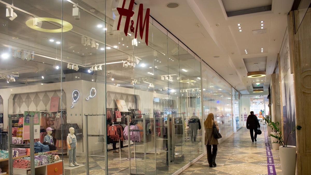 H&M gana 21 millones entre diciembre y febrero tras perder 103 millones un año antes