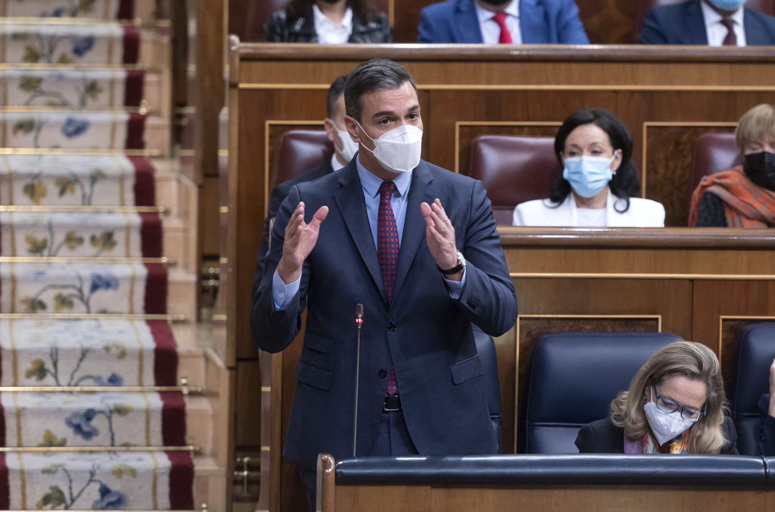 Sánchez pide al PP «respeto para el Gobierno» tras acusarle de usar la guerra
