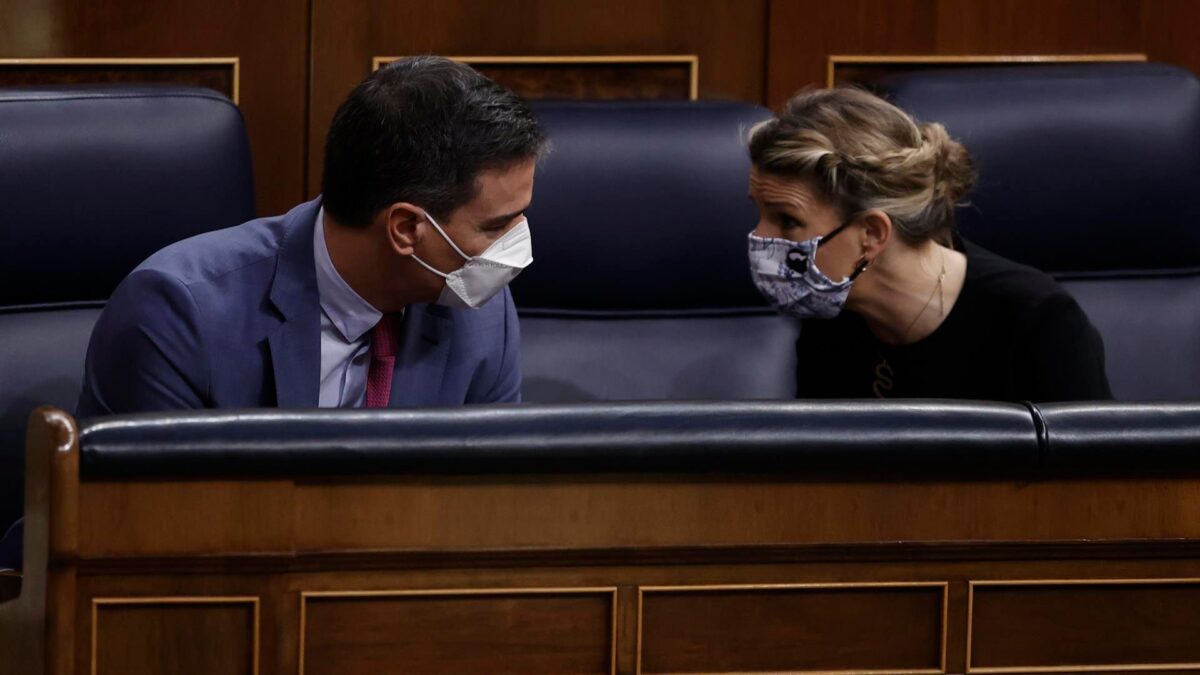 Yolanda Díaz se desmarca de Podemos y transmite «todo el apoyo» a Sánchez ante el envío de armas