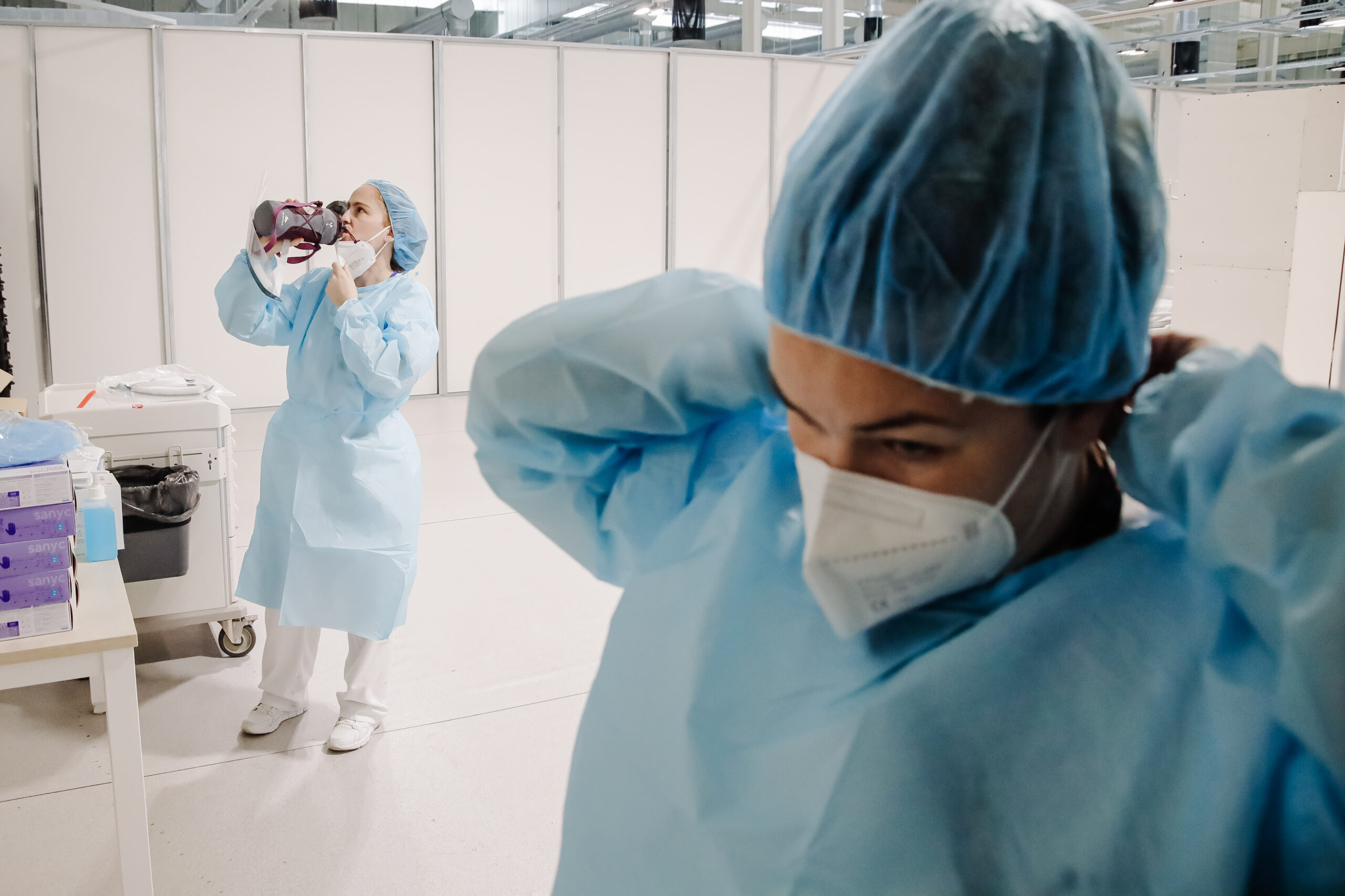 Infectólogo: «La pandemia no ha acabado ni mucho menos»