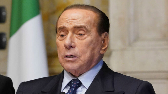 Berlusconi prepara 700 para comprar el 40% que no controla de Mediaset España