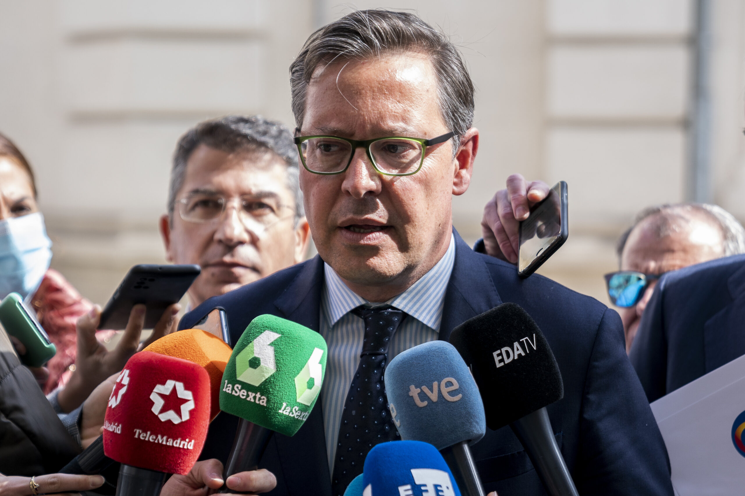 El PP de Madrid sostiene que no acepta «lecciones» de pactos del Gobierno