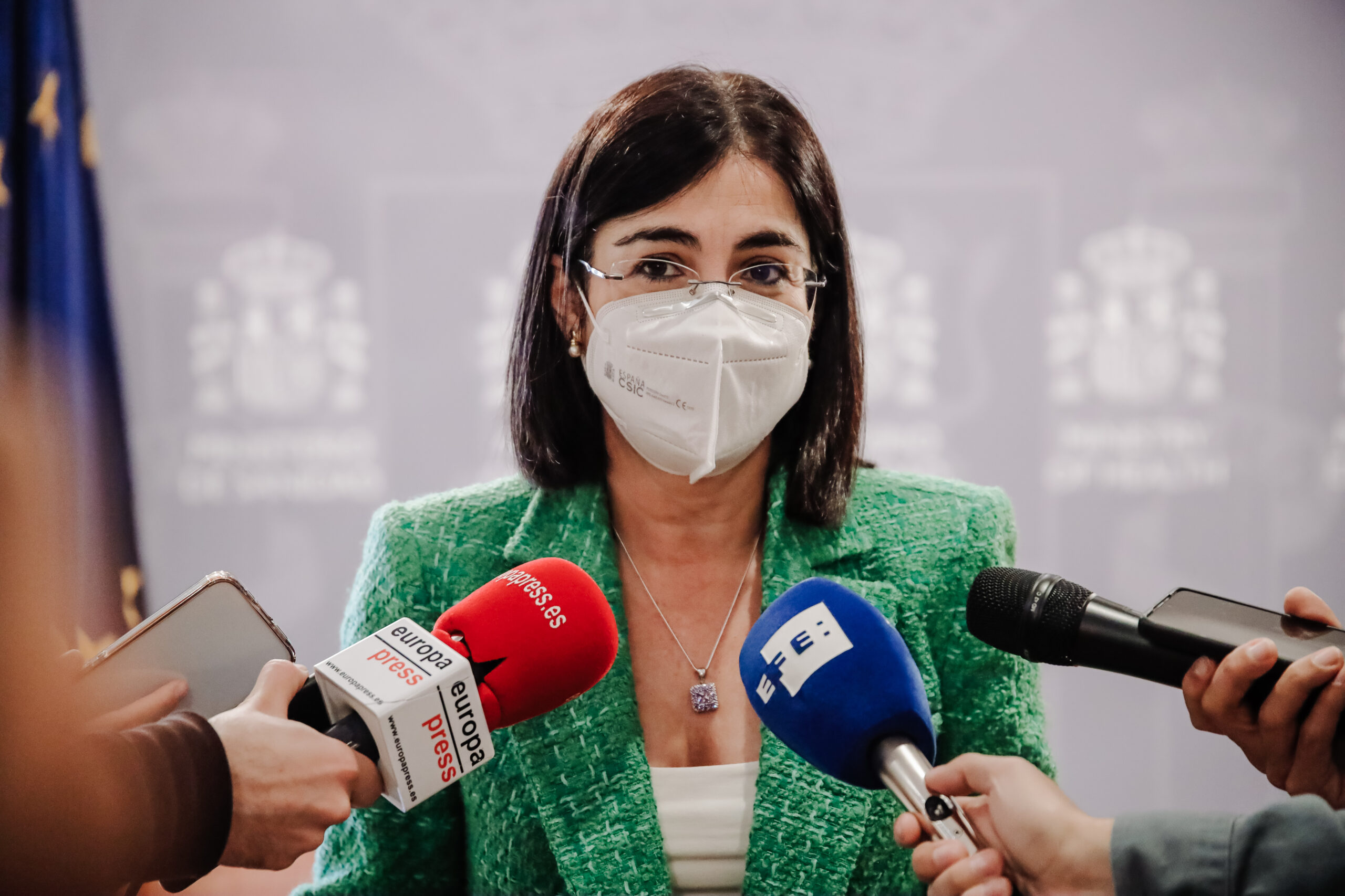 Darias, sobre el fin de las mascarillas: «Vamos a ir paso a paso»