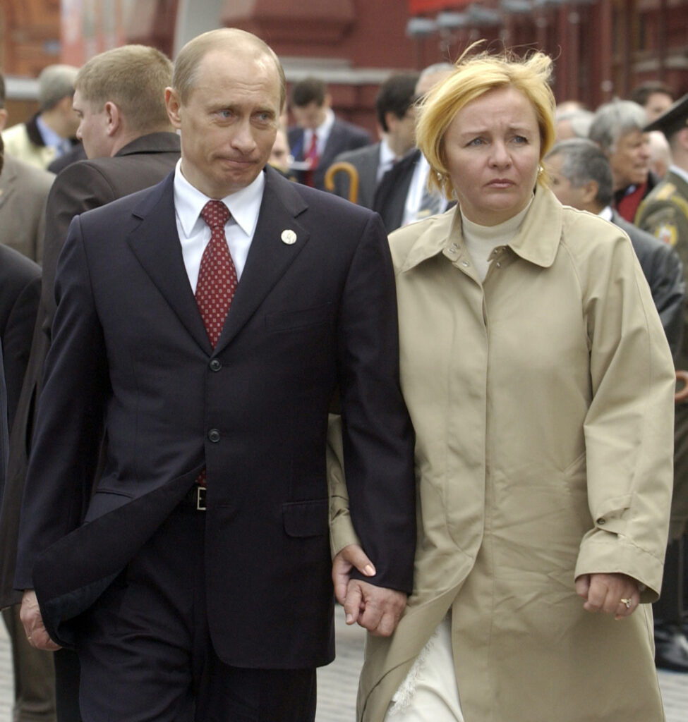 Vladimir Putin y Lyudmila Putina en 2005