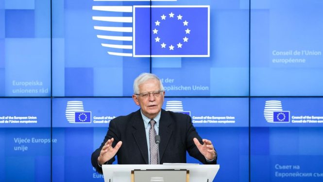 La UE suspende las emisiones de Sputnik y RT en Europa alegando que son «instrumentos de desinformación»