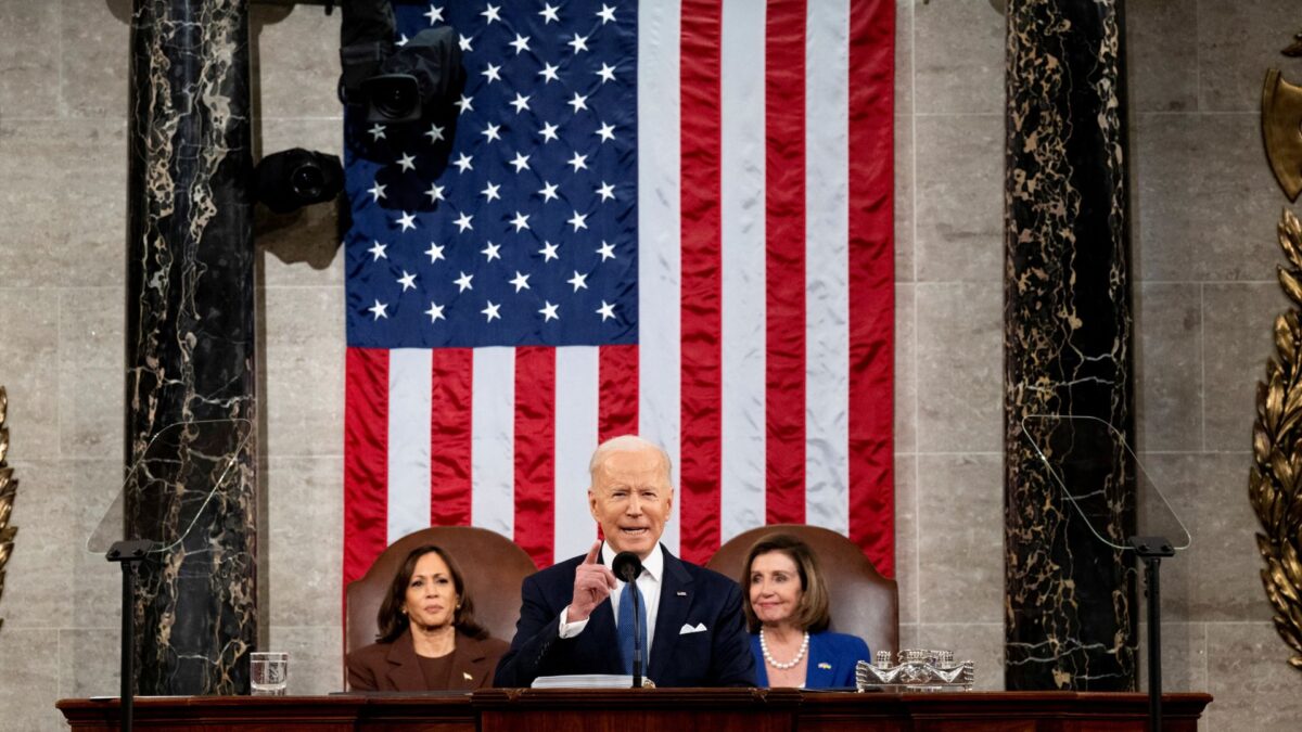 Biden carga contra el «dictador Putin» y le advierte: «No sabe lo que se le avecina»