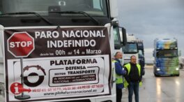 Los transportistas mantienen el paro pese al acuerdo entre el Gobierno y el CNTC: "Es el momento de desmantelar a la mafia opresora"